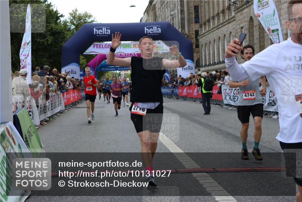 06.09.2026 - CURREX Alsterlauf Strokosch-Dieckow http://msf.ph/oto/10131027 06.09.2026 09:51:58 Ziel 2002, 2719, 3041, 3202, 4200, 4332, 4333, 4667, 4742, 4845, 5621, 5862, 5882, 6023, 6092, 6206, 8280 meine-sportfotos.de