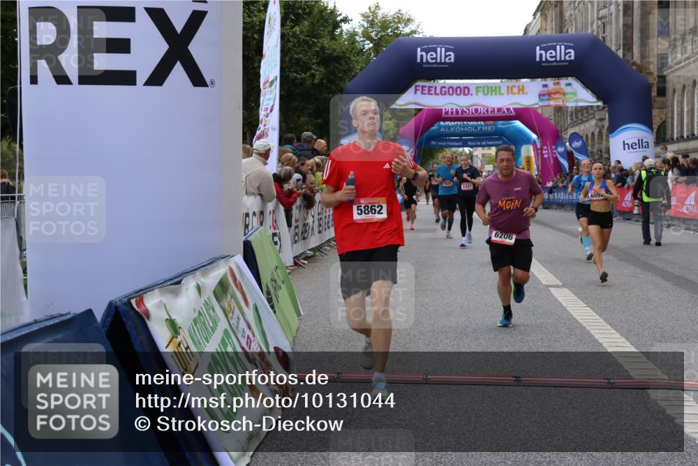 06.09.2026 - CURREX Alsterlauf Strokosch-Dieckow http://msf.ph/oto/10131044 06.09.2026 09:52:02 Ziel 2002, 2719, 3975, 4250, 4332, 4333, 4742, 5321, 5862, 5881, 5882, 6092, 6206, 8280 meine-sportfotos.de