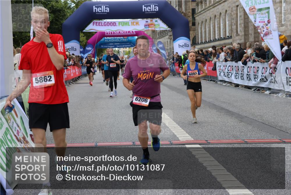 06.09.2026 - CURREX Alsterlauf Strokosch-Dieckow http://msf.ph/oto/10131087 06.09.2026 09:52:03 Ziel 2002, 2719, 3975, 4250, 4742, 5321, 5862, 5881, 6092, 6206, 8280 meine-sportfotos.de