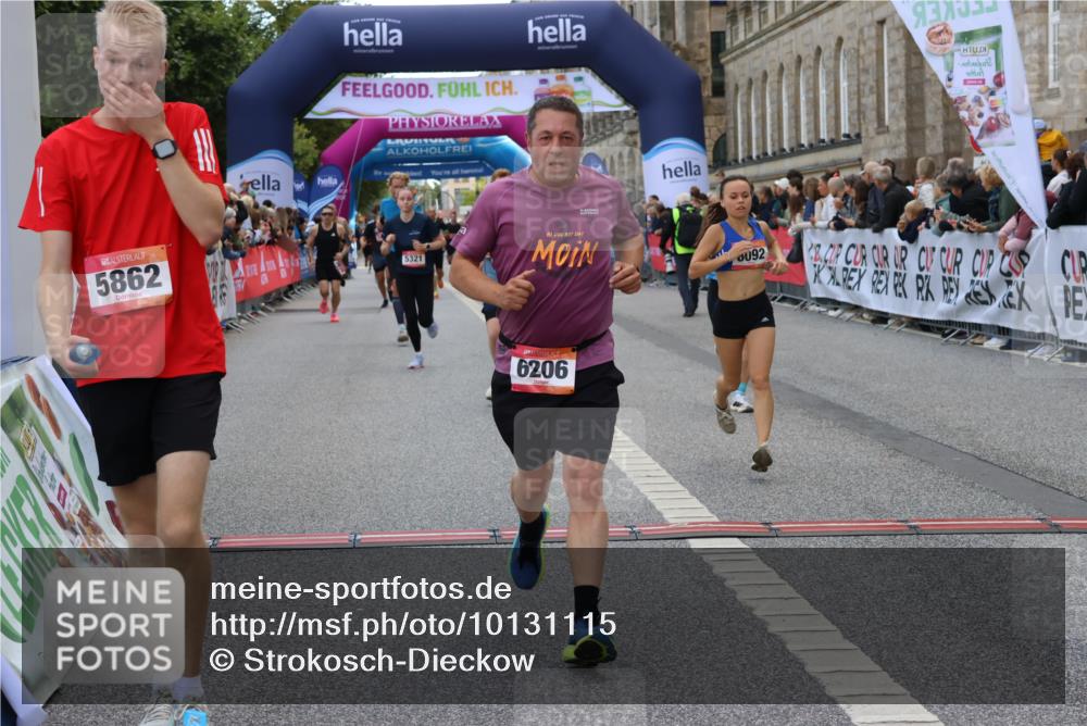 06.09.2026 - CURREX Alsterlauf Strokosch-Dieckow http://msf.ph/oto/10131115 06.09.2026 09:52:03 Ziel 2002, 2719, 3975, 4250, 4742, 5321, 5862, 5881, 6092, 6206, 8280 meine-sportfotos.de