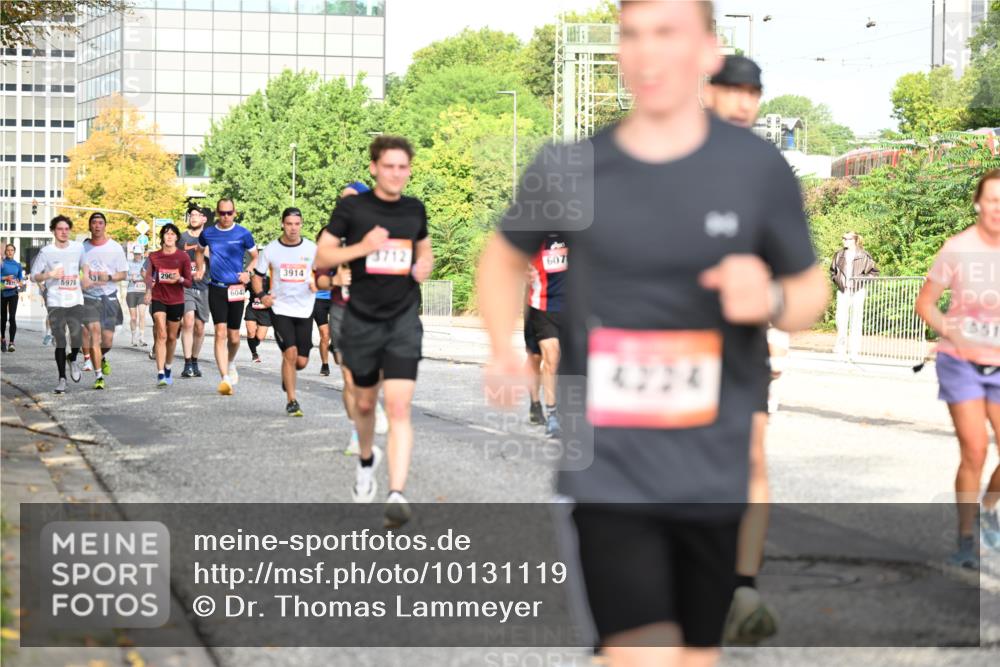06.09.2026 - CURREX Alsterlauf Dr. Thomas Lammeyer http://msf.ph/oto/10131119 06.09.2026 09:54:05 Laufen 296, 2877, 5978, 604, 3914, 371, 607 meine-sportfotos.de
