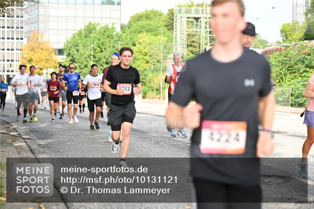 06.09.2026 - CURREX Alsterlauf Dr. Thomas Lammeyer http://msf.ph/oto/10131121 06.09.2026 09:54:05 Laufen 5971, 2965, 604, 3914, 2312, 4224 meine-sportfotos.de