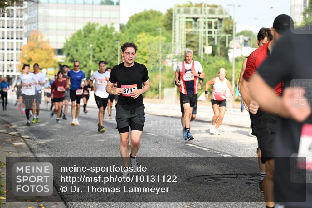 06.09.2026 - CURREX Alsterlauf Dr. Thomas Lammeyer http://msf.ph/oto/10131122 06.09.2026 09:54:06 Laufen 3914, 3712, 6078, 15736 meine-sportfotos.de