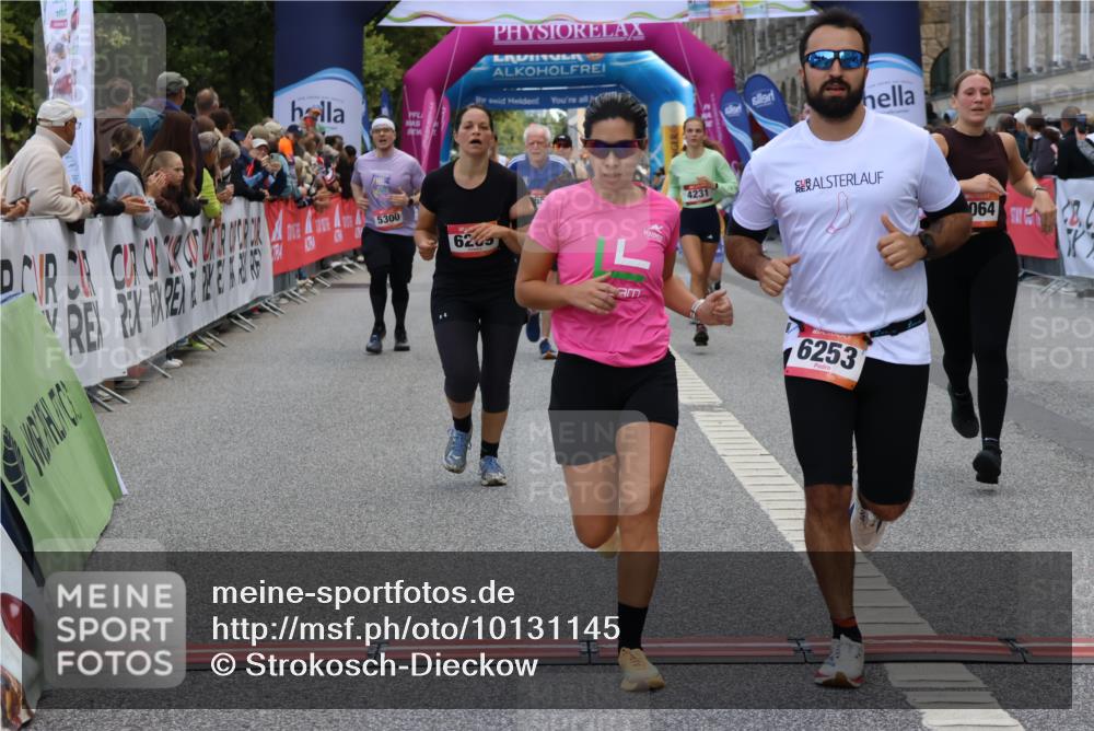06.09.2026 - CURREX Alsterlauf Strokosch-Dieckow http://msf.ph/oto/10131145 06.09.2026 10:05:07 Ziel 2709, 3317, 3793, 3853, 3854, 3968, 4230, 4231, 4549, 4565, 4994, 5044, 5300, 5329, 5765, 6110, 6179, 6209, 6251, 6253, 8064, 8099, 8298 meine-sportfotos.de