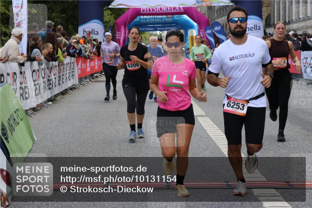 06.09.2026 - CURREX Alsterlauf Strokosch-Dieckow http://msf.ph/oto/10131154 06.09.2026 10:05:07 Ziel 2709, 3317, 3793, 3853, 3854, 3968, 4230, 4231, 4549, 4565, 4994, 5044, 5300, 5329, 5765, 6110, 6179, 6209, 6251, 6253, 8064, 8099, 8298 meine-sportfotos.de