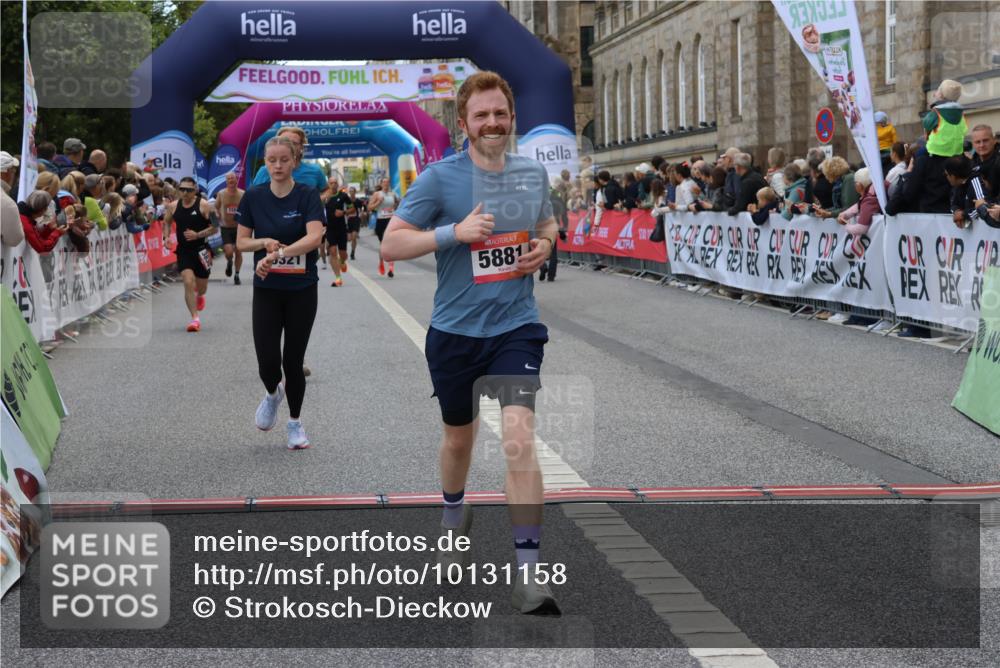 06.09.2026 - CURREX Alsterlauf Strokosch-Dieckow http://msf.ph/oto/10131158 06.09.2026 09:52:06 Ziel 3301, 3839, 3975, 4250, 4567, 5321, 5862, 5881, 6092, 6206, 8280 meine-sportfotos.de