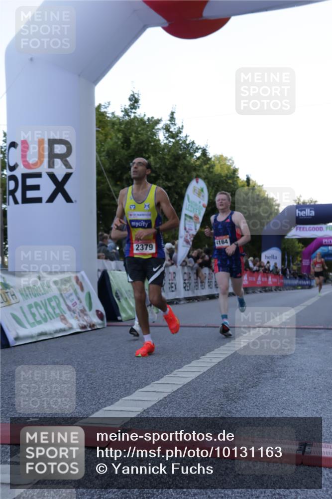 06.09.2026 - CURREX Alsterlauf Yannick Fuchs http://msf.ph/oto/10131163 06.09.2026 09:39:02 Ziel 2379, 2784, 4164, 4706, 5161, 5333, 5692, 5830, 6370 meine-sportfotos.de