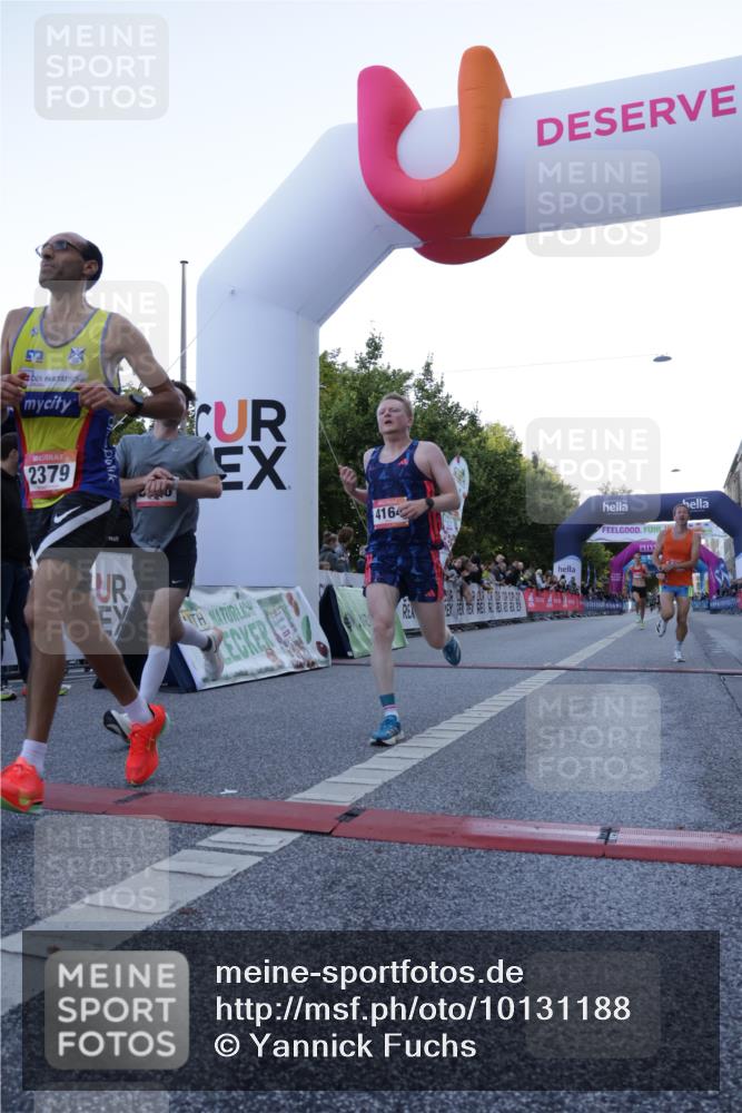 06.09.2026 - CURREX Alsterlauf Yannick Fuchs http://msf.ph/oto/10131188 06.09.2026 09:39:03 Ziel 2379, 2784, 4164, 4706, 5161, 5333, 5692, 5830, 6370 meine-sportfotos.de