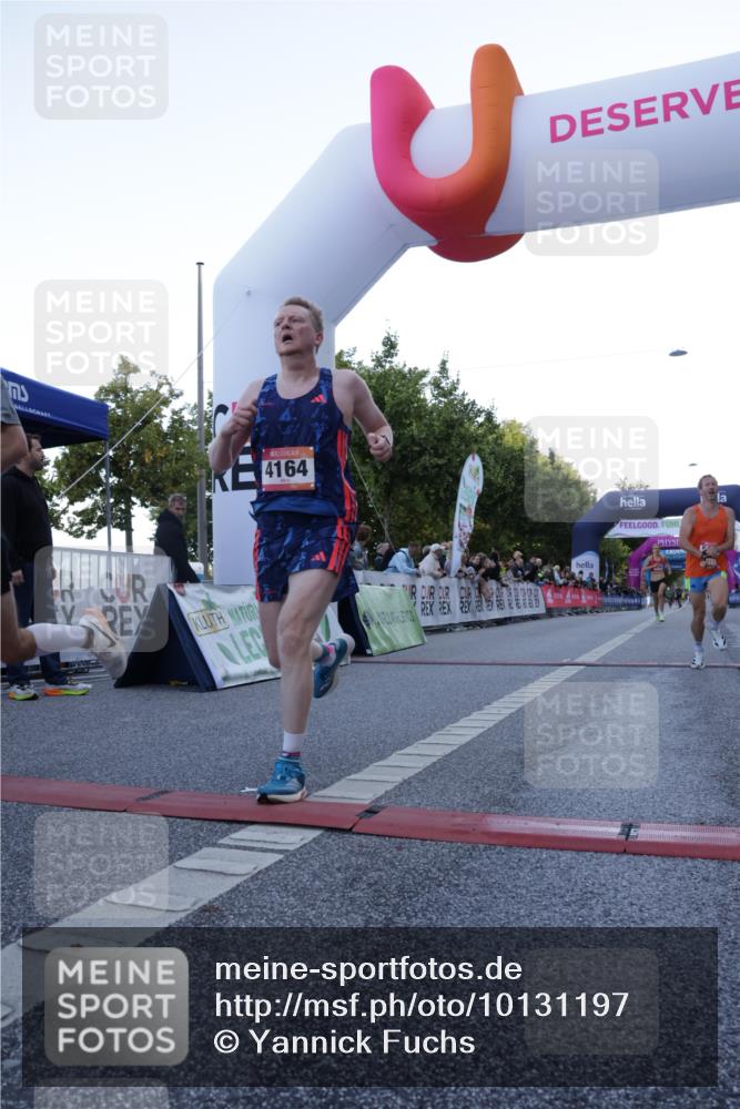 06.09.2026 - CURREX Alsterlauf Yannick Fuchs http://msf.ph/oto/10131197 06.09.2026 09:39:03 Ziel 2379, 2784, 4164, 4706, 5161, 5333, 5692, 5830, 6370 meine-sportfotos.de