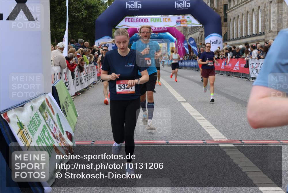06.09.2026 - CURREX Alsterlauf Strokosch-Dieckow http://msf.ph/oto/10131206 06.09.2026 09:52:07 Ziel 2118, 2284, 3301, 3789, 3839, 3975, 4250, 4462, 4567, 5321, 5862, 5881, 6092, 6206, 8071, 8280 meine-sportfotos.de