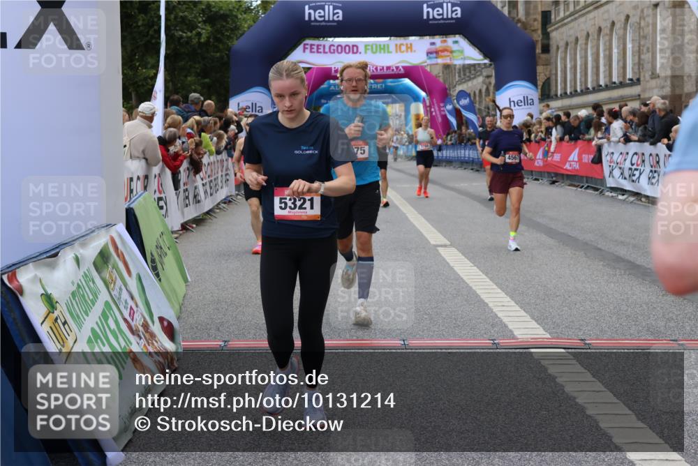 06.09.2026 - CURREX Alsterlauf Strokosch-Dieckow http://msf.ph/oto/10131214 06.09.2026 09:52:07 Ziel 2118, 2284, 3301, 3789, 3839, 3975, 4250, 4462, 4567, 5321, 5862, 5881, 6092, 6206, 8071, 8280 meine-sportfotos.de