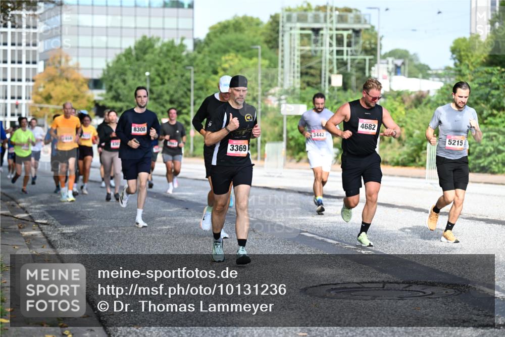 06.09.2026 - CURREX Alsterlauf Dr. Thomas Lammeyer http://msf.ph/oto/10131236 06.09.2026 09:54:22 Laufen 8, 30, 8308, 3369, 3442, 4682, 5215 meine-sportfotos.de