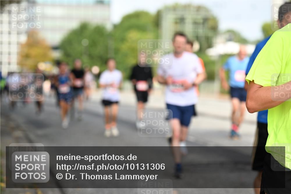 06.09.2026 - CURREX Alsterlauf Dr. Thomas Lammeyer http://msf.ph/oto/10131306 06.09.2026 09:54:32 Laufen  meine-sportfotos.de