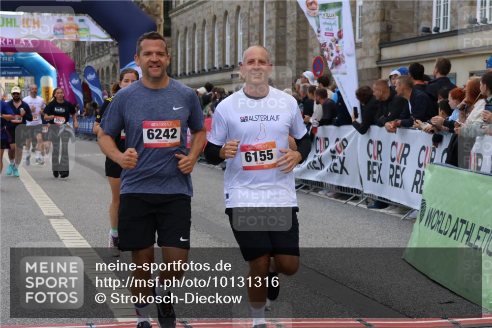 06.09.2026 - CURREX Alsterlauf Strokosch-Dieckow http://msf.ph/oto/10131316 06.09.2026 10:05:18 Ziel 1239, 2195, 2718, 3011, 3336, 3737, 3838, 4230, 4565, 4769, 4994, 5044, 6110, 6155, 6242, 6392, 8243 meine-sportfotos.de