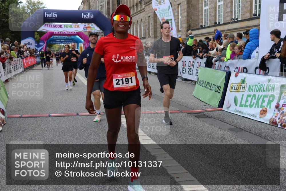 06.09.2026 - CURREX Alsterlauf Strokosch-Dieckow http://msf.ph/oto/10131337 06.09.2026 09:52:17 Ziel 2118, 2191, 2284, 2758, 3289, 3301, 3450, 3789, 4462, 5129, 5287, 8071 meine-sportfotos.de