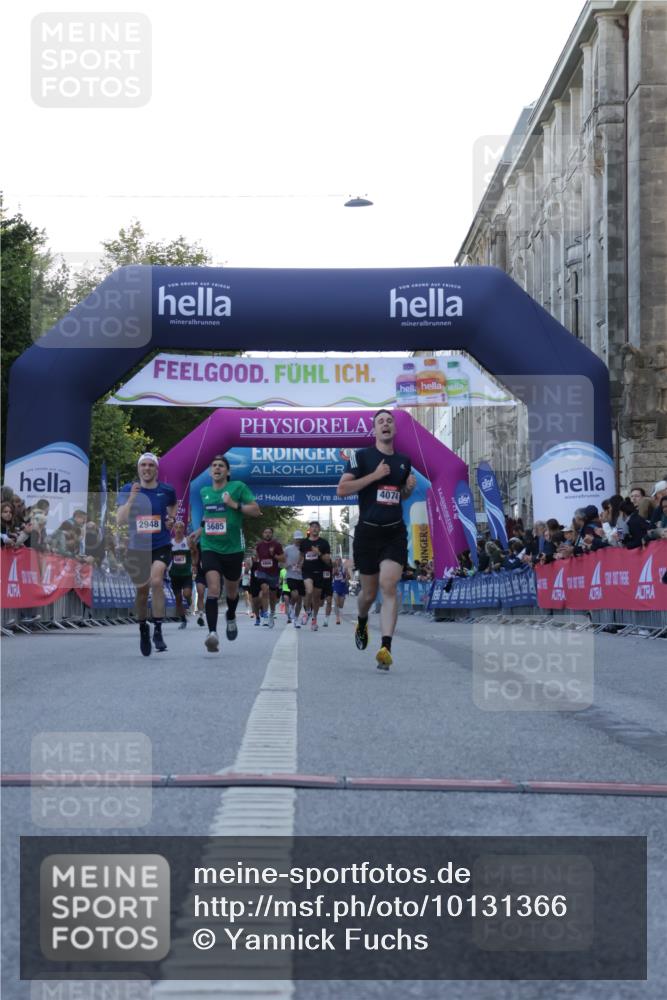 06.09.2026 - CURREX Alsterlauf Yannick Fuchs http://msf.ph/oto/10131366 06.09.2026 09:39:16 Ziel 2948, 4074, 5685 meine-sportfotos.de