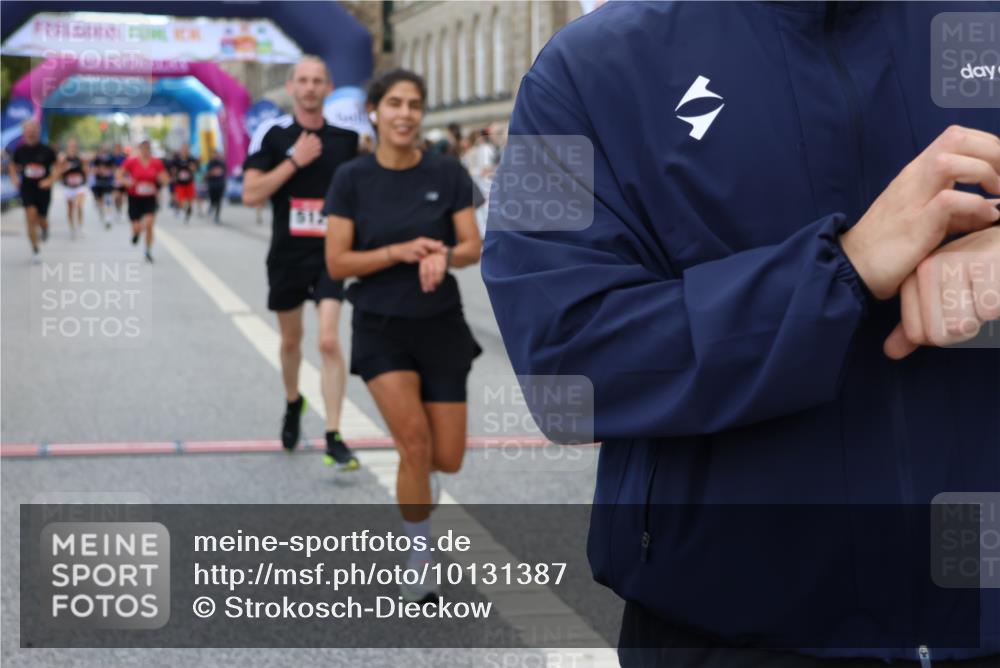06.09.2026 - CURREX Alsterlauf Strokosch-Dieckow http://msf.ph/oto/10131387 06.09.2026 09:52:19 Ziel 2118, 2191, 2284, 2758, 2765, 3124, 3289, 3450, 3789, 4301, 4462, 5129, 5287, 8071 meine-sportfotos.de
