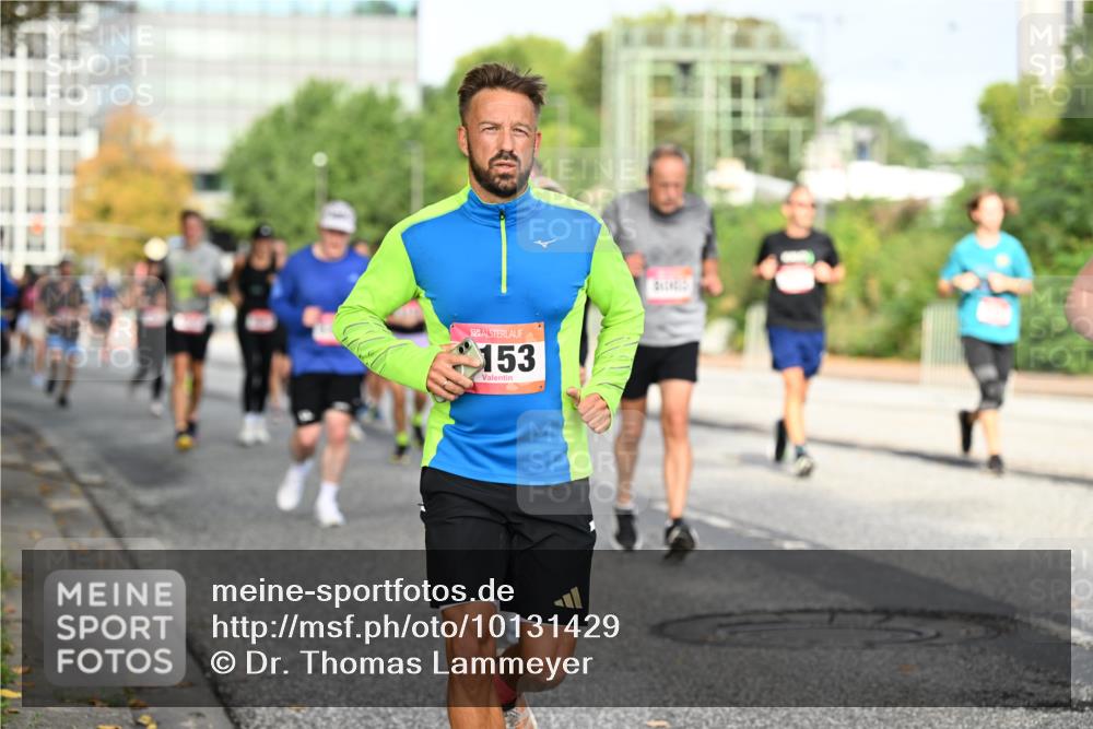 06.09.2026 - CURREX Alsterlauf Dr. Thomas Lammeyer http://msf.ph/oto/10131429 06.09.2026 09:54:43 Laufen 153 meine-sportfotos.de