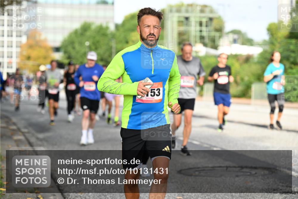 06.09.2026 - CURREX Alsterlauf Dr. Thomas Lammeyer http://msf.ph/oto/10131431 06.09.2026 09:54:43 Laufen 53 meine-sportfotos.de