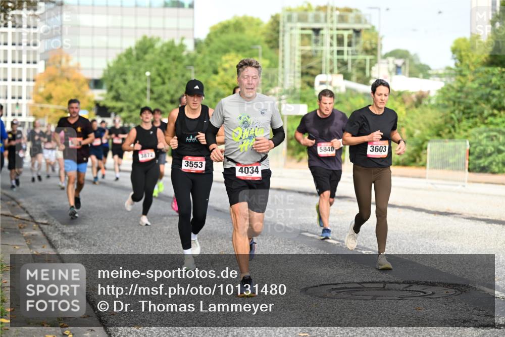 06.09.2026 - CURREX Alsterlauf Dr. Thomas Lammeyer http://msf.ph/oto/10131480 06.09.2026 09:54:47 Laufen 3872, 3553, 10, 5840, 3603, 4034 meine-sportfotos.de