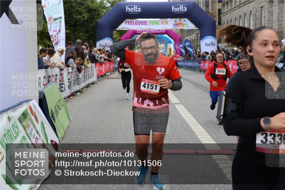 06.09.2026 - CURREX Alsterlauf Strokosch-Dieckow http://msf.ph/oto/10131506 06.09.2026 10:05:26 Ziel 1239, 2195, 2310, 3011, 3315, 3336, 3527, 3528, 3737, 3838, 3890, 4151, 4642, 4769 meine-sportfotos.de