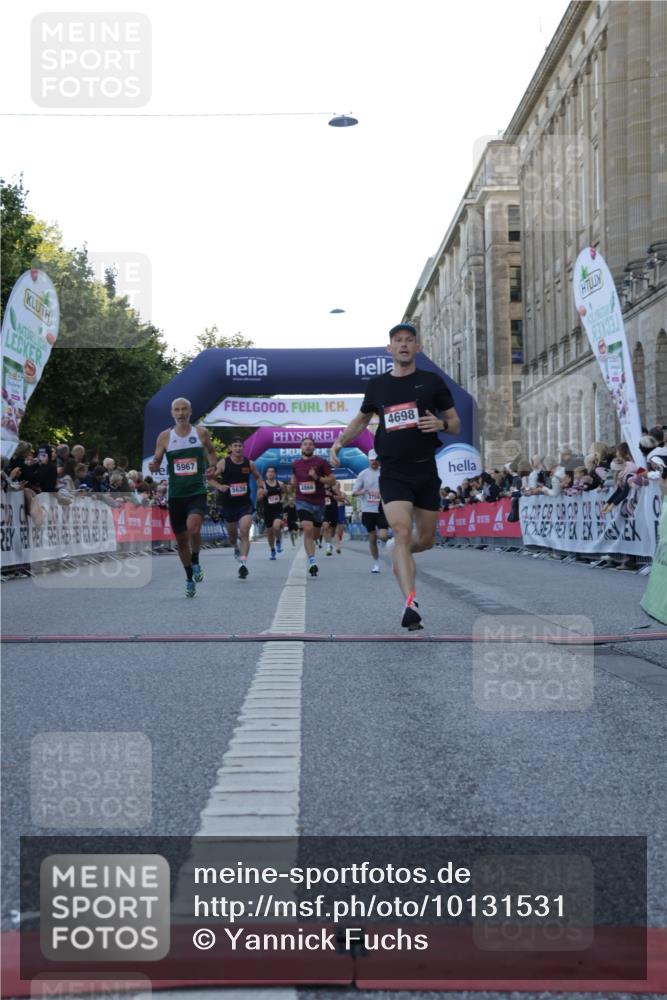 06.09.2026 - CURREX Alsterlauf Yannick Fuchs http://msf.ph/oto/10131531 06.09.2026 09:39:22 Ziel 2948, 3759, 4074, 4698, 4866, 5246, 5639, 5685, 5967 meine-sportfotos.de
