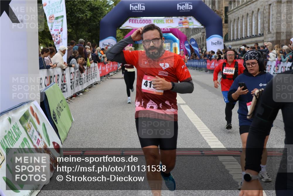 06.09.2026 - CURREX Alsterlauf Strokosch-Dieckow http://msf.ph/oto/10131538 06.09.2026 10:05:26 Ziel 1239, 2195, 2310, 3011, 3315, 3336, 3527, 3528, 3737, 3838, 3890, 4151, 4642, 4769 meine-sportfotos.de