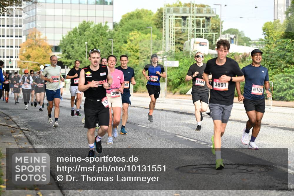 06.09.2026 - CURREX Alsterlauf Dr. Thomas Lammeyer http://msf.ph/oto/10131551 06.09.2026 09:54:54 Laufen 2873, 5858, 473, 57, 3804, 43, 3743, 3744, 3691, 6108 meine-sportfotos.de
