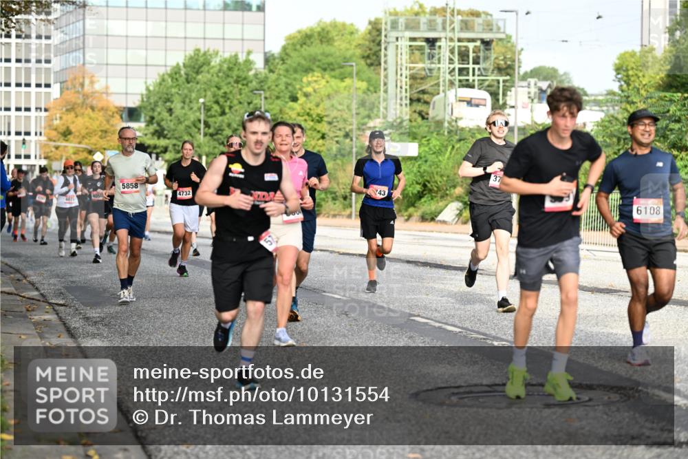 06.09.2026 - CURREX Alsterlauf Dr. Thomas Lammeyer http://msf.ph/oto/10131554 06.09.2026 09:54:54 Laufen 5858, 4732, 43, 4050, 6073, 37, 6108 meine-sportfotos.de