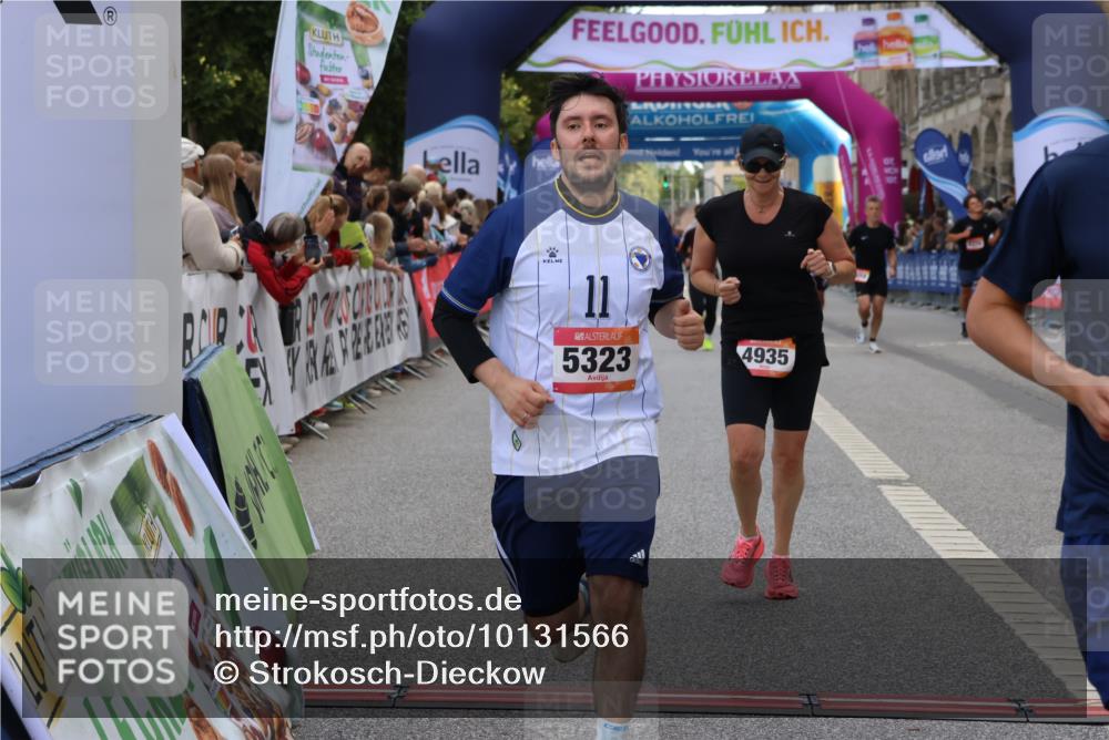 06.09.2026 - CURREX Alsterlauf Strokosch-Dieckow http://msf.ph/oto/10131566 06.09.2026 09:52:31 Ziel 2495, 2511, 2529, 2970, 3217, 3316, 4005, 4643, 4935, 5294, 5323, 5454, 5677, 6139 meine-sportfotos.de