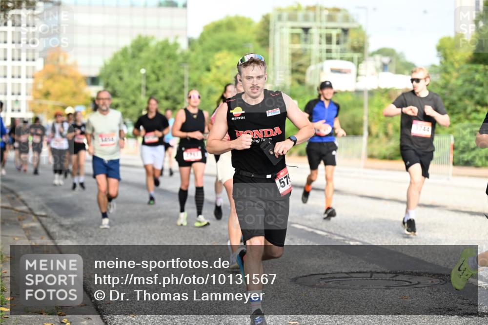 06.09.2026 - CURREX Alsterlauf Dr. Thomas Lammeyer http://msf.ph/oto/10131567 06.09.2026 09:54:55 Laufen 3454, 57, 3744 meine-sportfotos.de