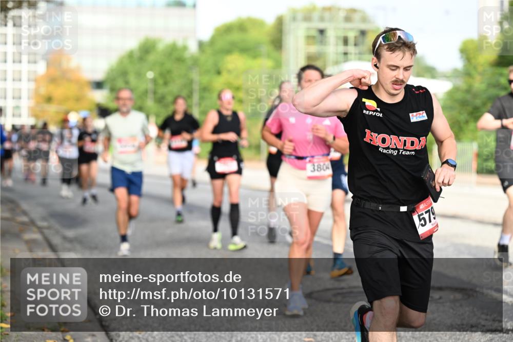06.09.2026 - CURREX Alsterlauf Dr. Thomas Lammeyer http://msf.ph/oto/10131571 06.09.2026 09:54:56 Laufen 3804, 579 meine-sportfotos.de