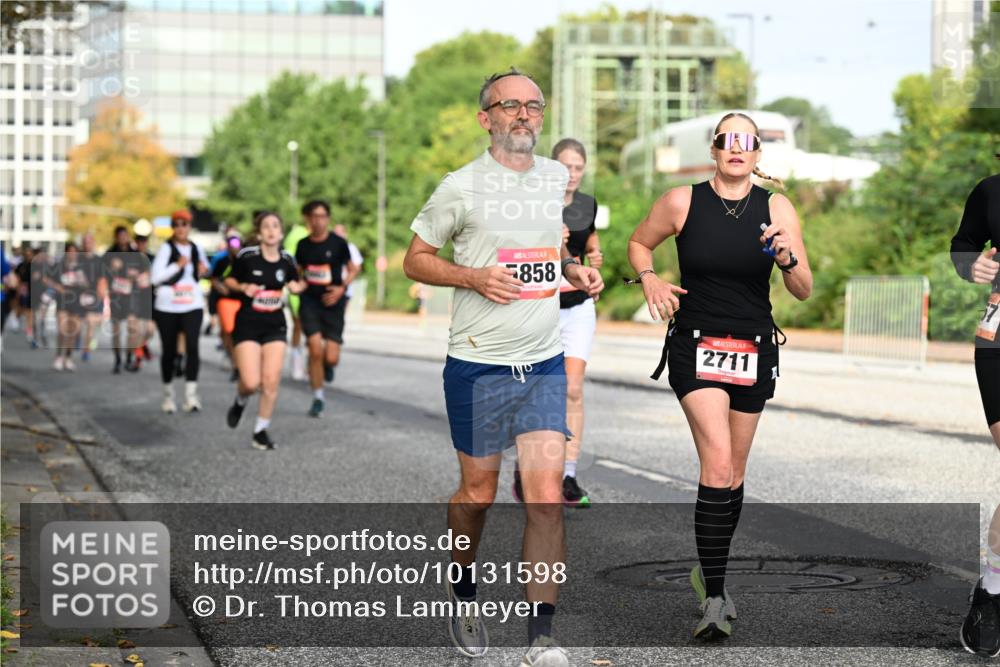 06.09.2026 - CURREX Alsterlauf Dr. Thomas Lammeyer http://msf.ph/oto/10131598 06.09.2026 09:54:58 Laufen 858, 2711 meine-sportfotos.de