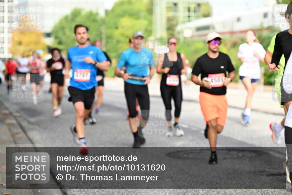 06.09.2026 - CURREX Alsterlauf Dr. Thomas Lammeyer http://msf.ph/oto/10131620 06.09.2026 09:55:05 Laufen 4501 meine-sportfotos.de