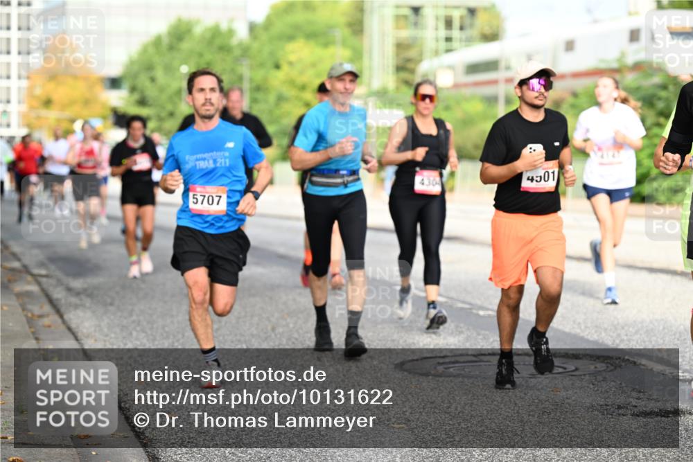06.09.2026 - CURREX Alsterlauf Dr. Thomas Lammeyer http://msf.ph/oto/10131622 06.09.2026 09:55:05 Laufen 211, 5707, 4304, 4501 meine-sportfotos.de