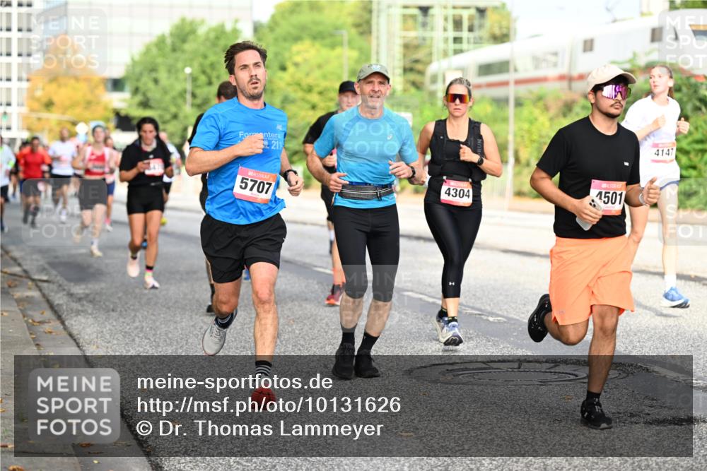06.09.2026 - CURREX Alsterlauf Dr. Thomas Lammeyer http://msf.ph/oto/10131626 06.09.2026 09:55:05 Laufen 211, 5707, 4304, 1501, 4147 meine-sportfotos.de