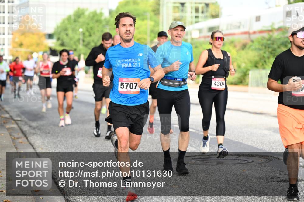 06.09.2026 - CURREX Alsterlauf Dr. Thomas Lammeyer http://msf.ph/oto/10131630 06.09.2026 09:55:06 Laufen 21, 1, 5707, 4304 meine-sportfotos.de