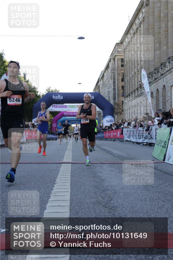 06.09.2026 - CURREX Alsterlauf Yannick Fuchs http://msf.ph/oto/10131649 06.09.2026 09:39:27 Ziel 2739, 2948, 3270, 3759, 3972, 4074, 4163, 4698, 4866, 5246, 5339, 5639, 5685, 5967 meine-sportfotos.de