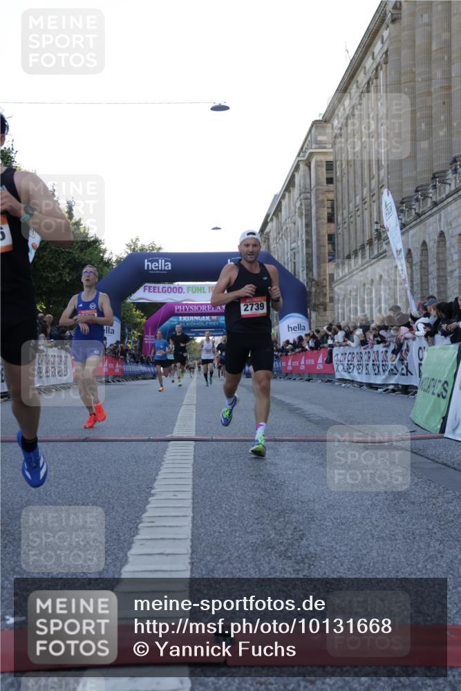 06.09.2026 - CURREX Alsterlauf Yannick Fuchs http://msf.ph/oto/10131668 06.09.2026 09:39:27 Ziel 2739, 2948, 3270, 3759, 3972, 4074, 4163, 4698, 4866, 5246, 5339, 5639, 5685, 5967 meine-sportfotos.de