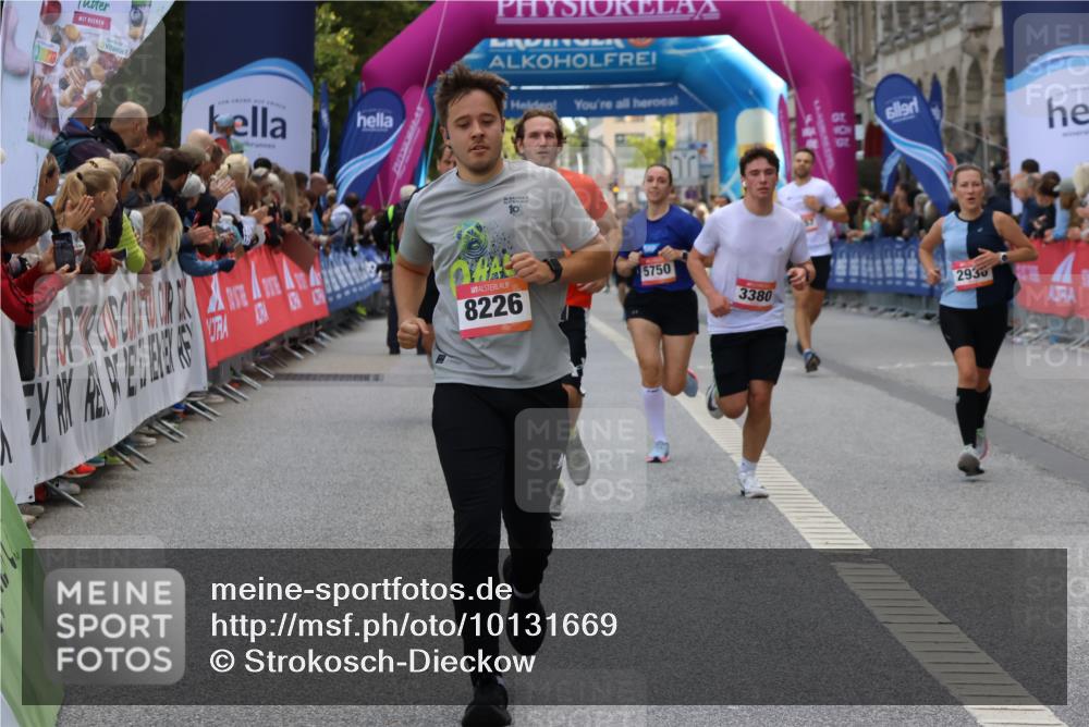 06.09.2026 - CURREX Alsterlauf Strokosch-Dieckow http://msf.ph/oto/10131669 06.09.2026 09:52:39 Ziel 2529, 2936, 3058, 3380, 3471, 3808, 4375, 4826, 5294, 5750, 5928, 8226 meine-sportfotos.de