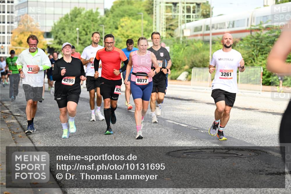 06.09.2026 - CURREX Alsterlauf Dr. Thomas Lammeyer http://msf.ph/oto/10131695 06.09.2026 09:55:12 Laufen 33, 4299, 40, 829, 8077, 22, 27, 3261 meine-sportfotos.de