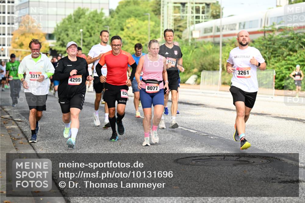 06.09.2026 - CURREX Alsterlauf Dr. Thomas Lammeyer http://msf.ph/oto/10131696 06.09.2026 09:55:12 Laufen 3313, 4299, 82, 226, 8077, 4227, 3261 meine-sportfotos.de