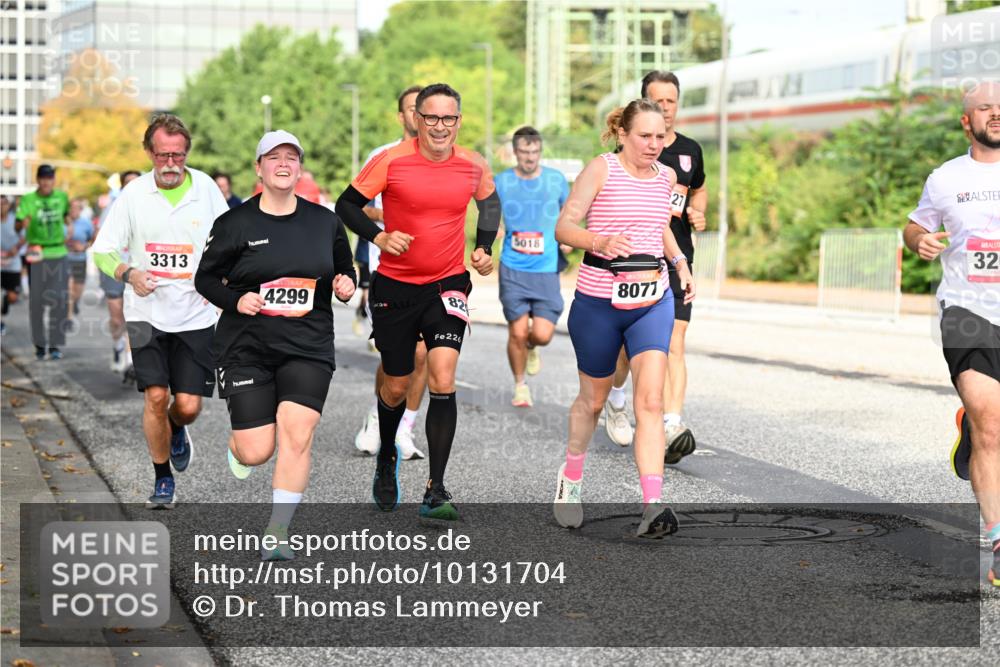 06.09.2026 - CURREX Alsterlauf Dr. Thomas Lammeyer http://msf.ph/oto/10131704 06.09.2026 09:55:13 Laufen 3313, 4299, 821, 226, 5018, 8077, 32 meine-sportfotos.de