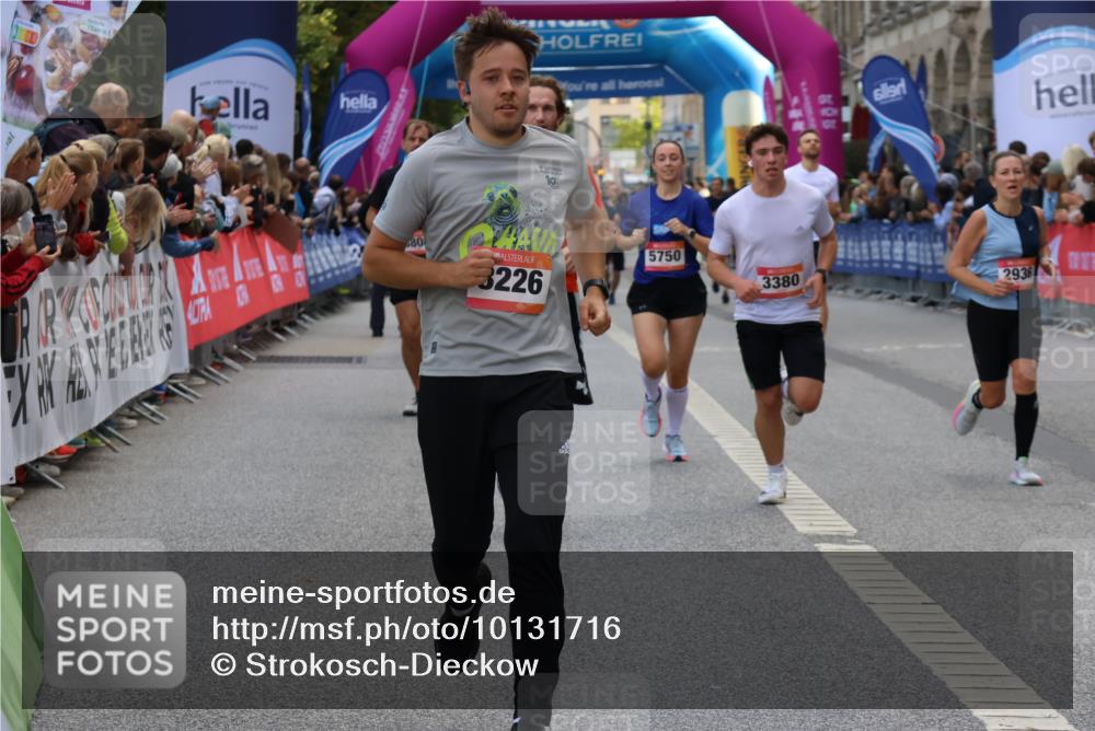 06.09.2026 - CURREX Alsterlauf Strokosch-Dieckow http://msf.ph/oto/10131716 06.09.2026 09:52:40 Ziel 2529, 2936, 3058, 3380, 3471, 3808, 4375, 4457, 4826, 5750, 5928, 8226 meine-sportfotos.de