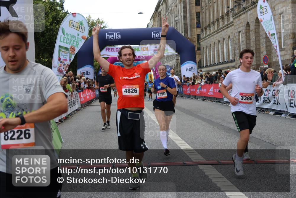 06.09.2026 - CURREX Alsterlauf Strokosch-Dieckow http://msf.ph/oto/10131770 06.09.2026 09:52:42 Ziel 2799, 2936, 3058, 3380, 3471, 3808, 4375, 4457, 4826, 5750, 5928, 8226 meine-sportfotos.de