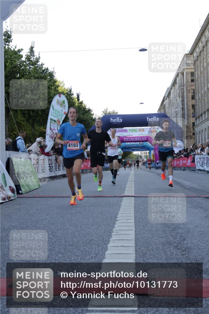 06.09.2026 - CURREX Alsterlauf Yannick Fuchs http://msf.ph/oto/10131773 06.09.2026 09:39:31 Ziel 2727, 2739, 3270, 3759, 3972, 4163, 4866, 5246, 5334, 5339, 5639, 5803, 5967 meine-sportfotos.de