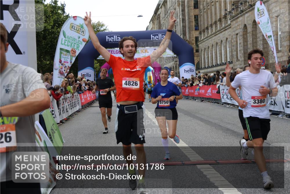 06.09.2026 - CURREX Alsterlauf Strokosch-Dieckow http://msf.ph/oto/10131786 06.09.2026 09:52:42 Ziel 2799, 2936, 3058, 3380, 3471, 3808, 4375, 4457, 4826, 5750, 5928, 8226 meine-sportfotos.de