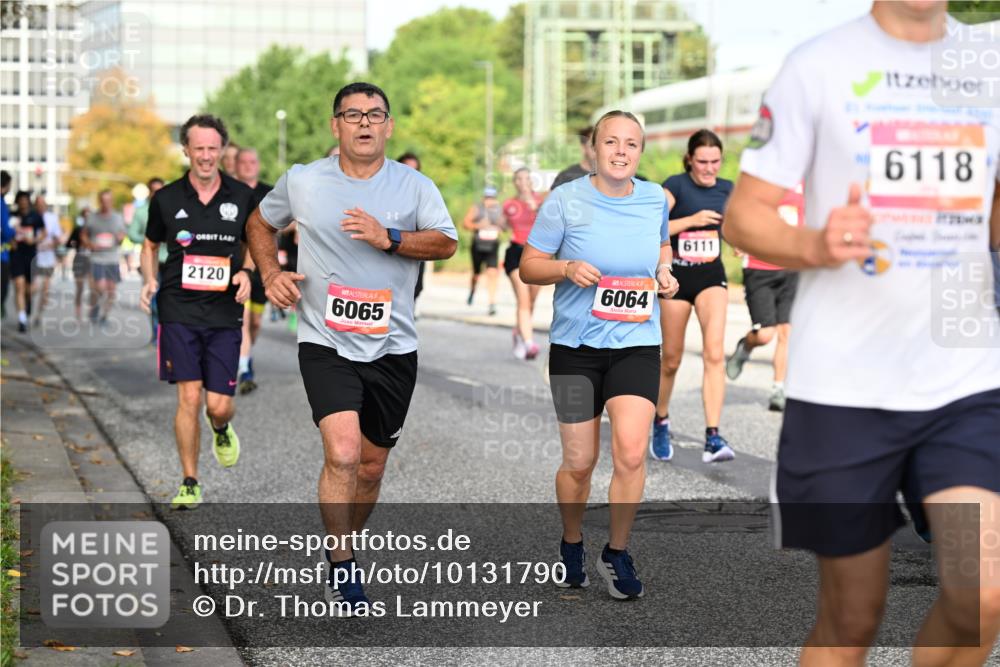 06.09.2026 - CURREX Alsterlauf Dr. Thomas Lammeyer http://msf.ph/oto/10131790 06.09.2026 09:55:22 Laufen 2120, 6065, 6064, 6111, 6118 meine-sportfotos.de