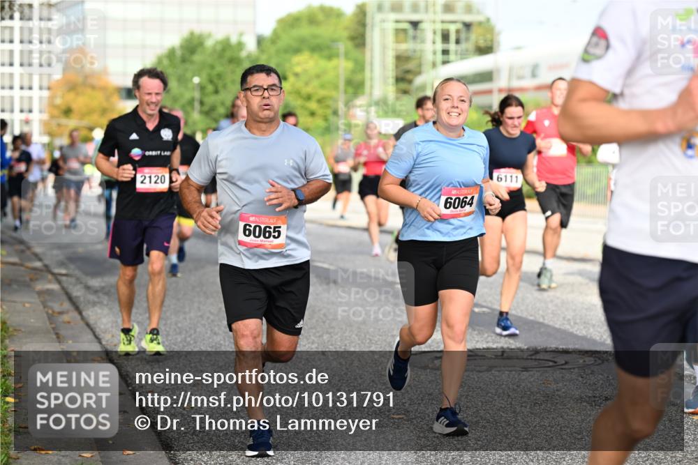 06.09.2026 - CURREX Alsterlauf Dr. Thomas Lammeyer http://msf.ph/oto/10131791 06.09.2026 09:55:22 Laufen 2120, 6065, 6064, 6111 meine-sportfotos.de
