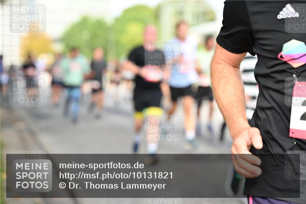 06.09.2026 - CURREX Alsterlauf Dr. Thomas Lammeyer http://msf.ph/oto/10131821 06.09.2026 09:55:25 Laufen  meine-sportfotos.de